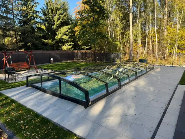 Zadaszenie basenowe z poliwęglanu niskie